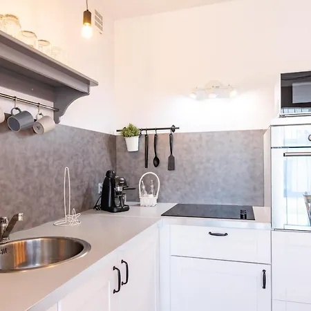 Apartament Mnich Struga Park Apartman *